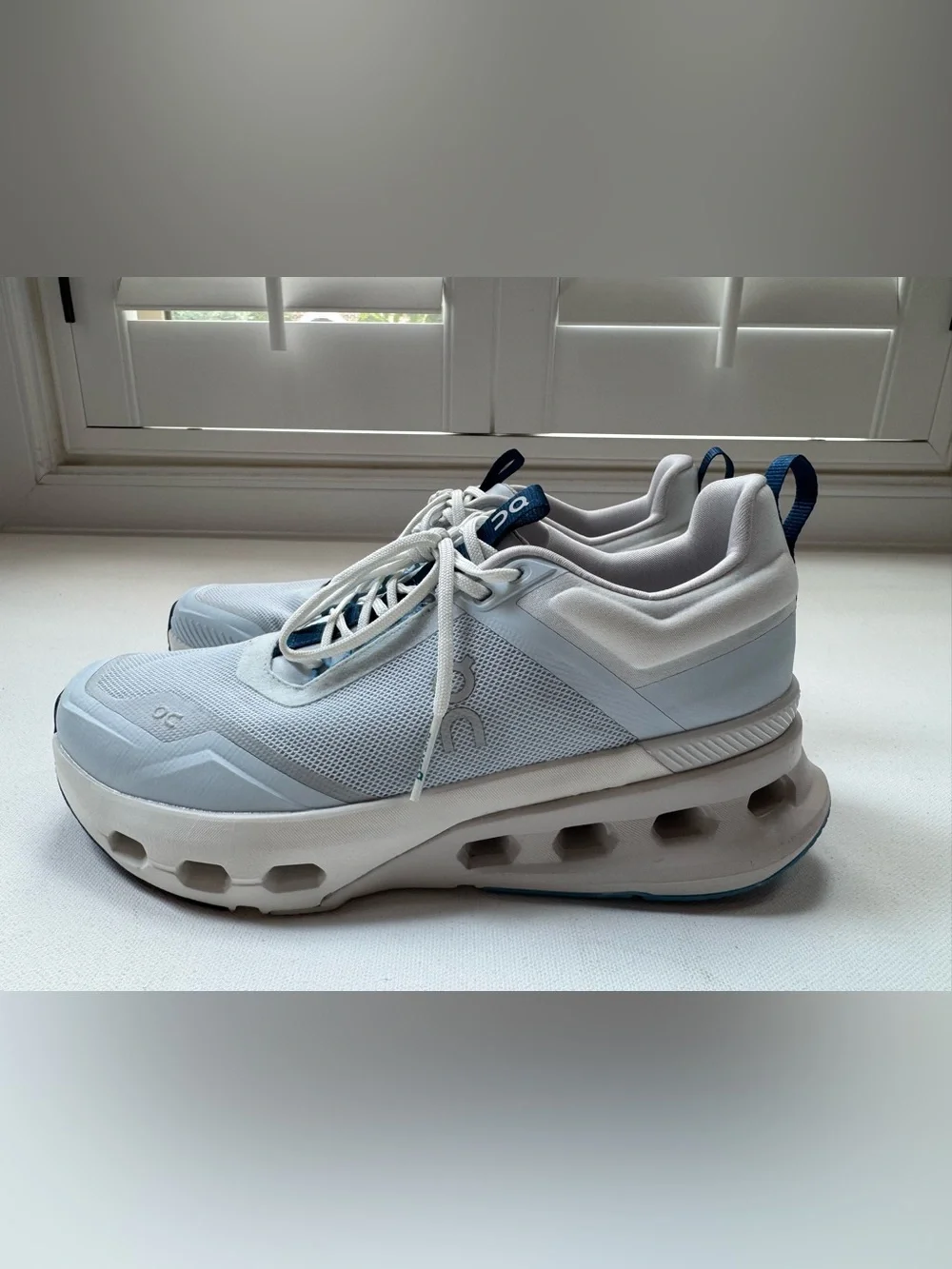 On Cloud Running Cloudnova X Sneakers Women’s Size 7.5 White/Glacier
